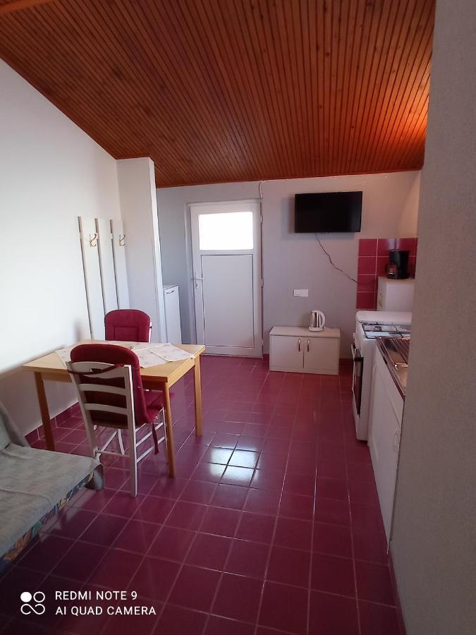 Studio Apartman Premantura Luaran gambar
