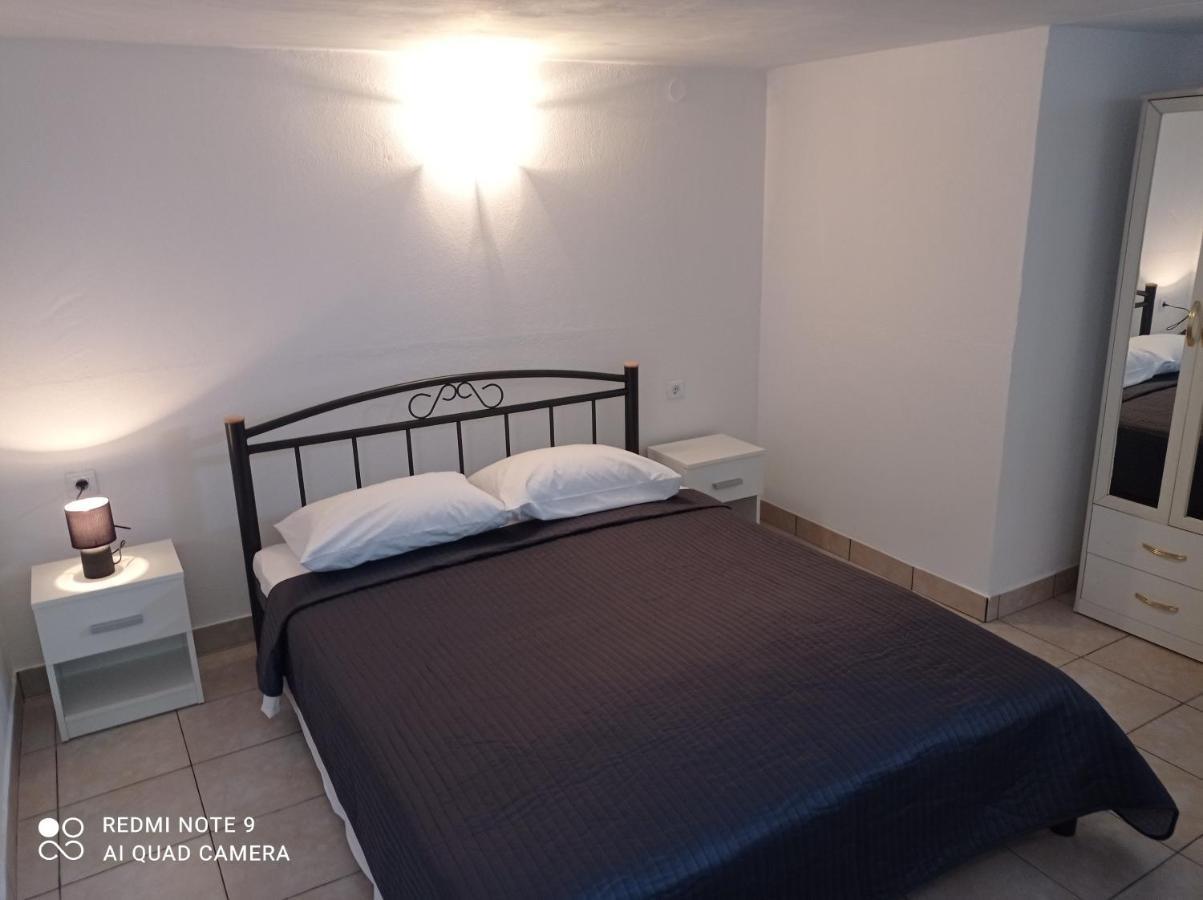 Studio Apartman Premantura Luaran gambar