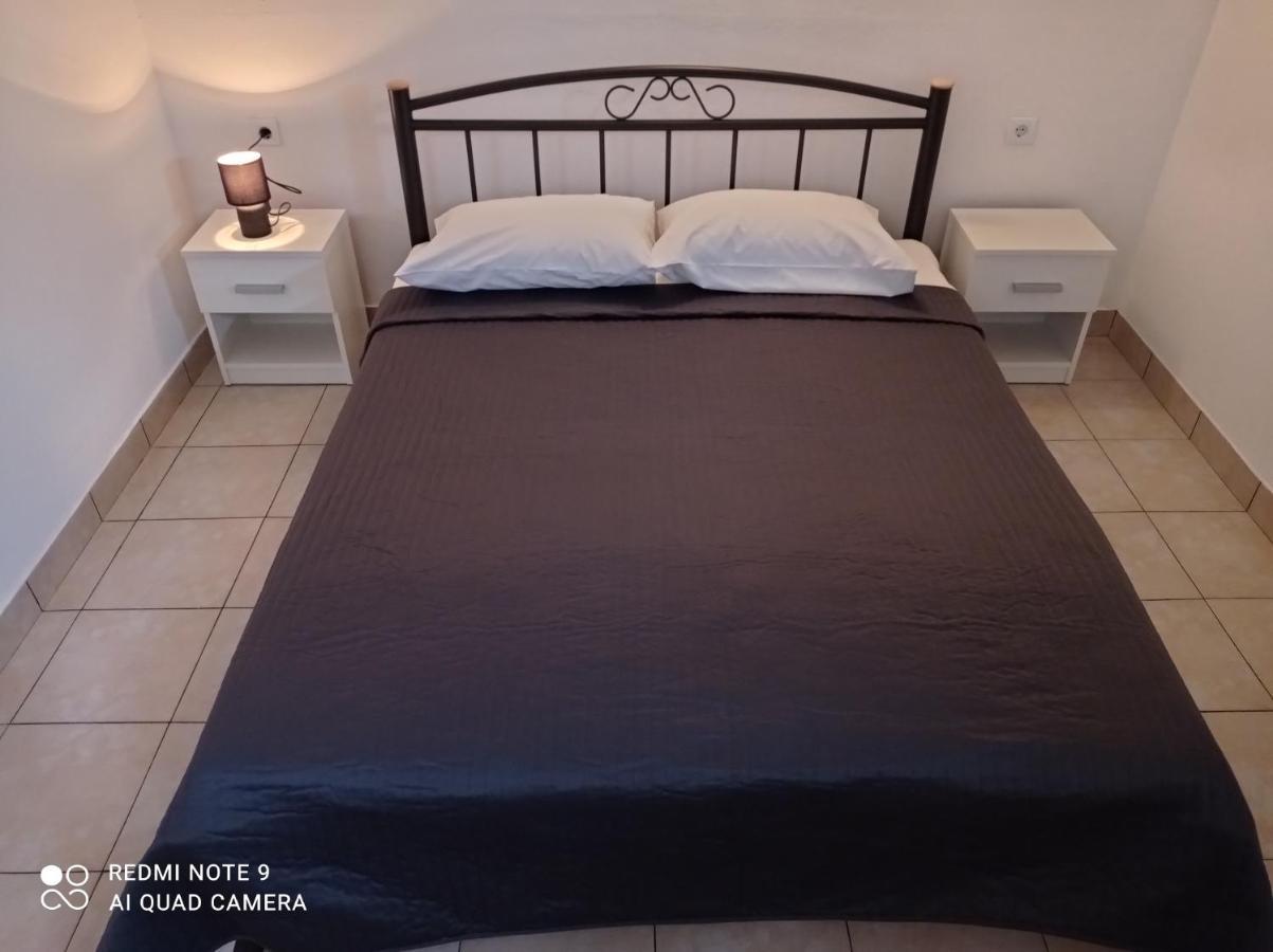 Studio Apartman Premantura Luaran gambar